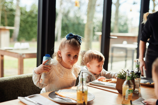 Lebensmittel Valk Kids Hotel Hardegarijp-Leeuwarden